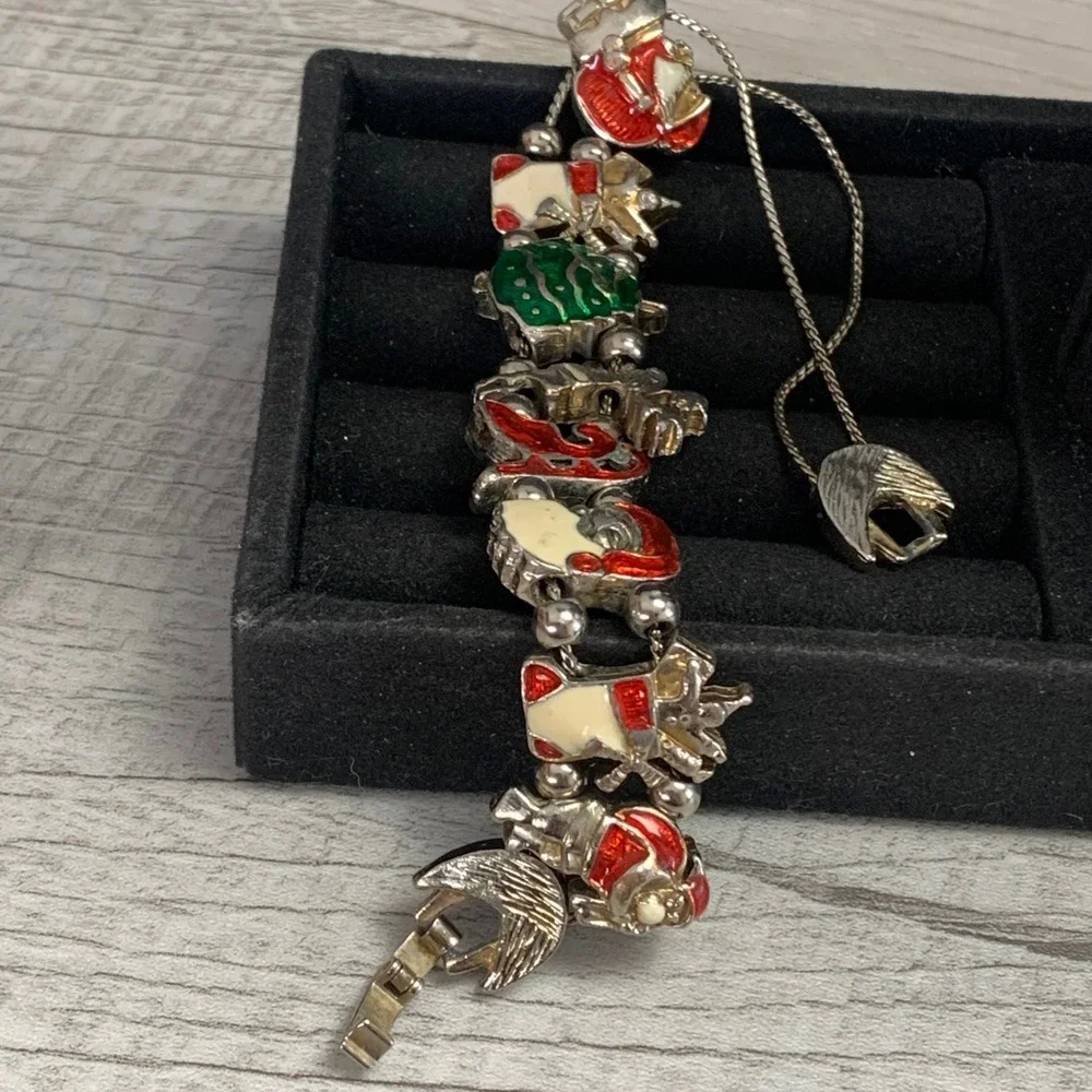 Vintage Christmas Charm Bracelet Silver Tone Enamel Santa Tree Reindeer 7 Inch